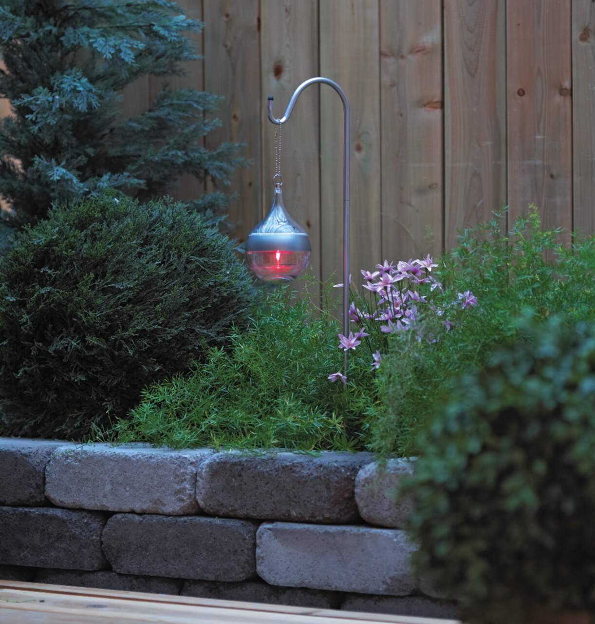 Solar lights canadian tire 2025
