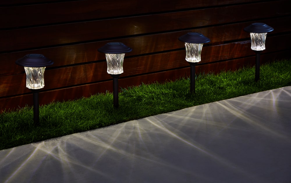 noma solar path light set