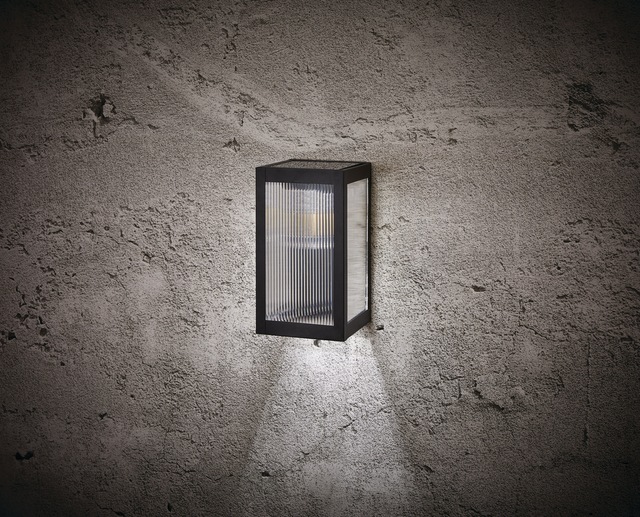 NOMA Solar Powered Outdoor LED Deck/Wall Light Sconce Canadian Tire