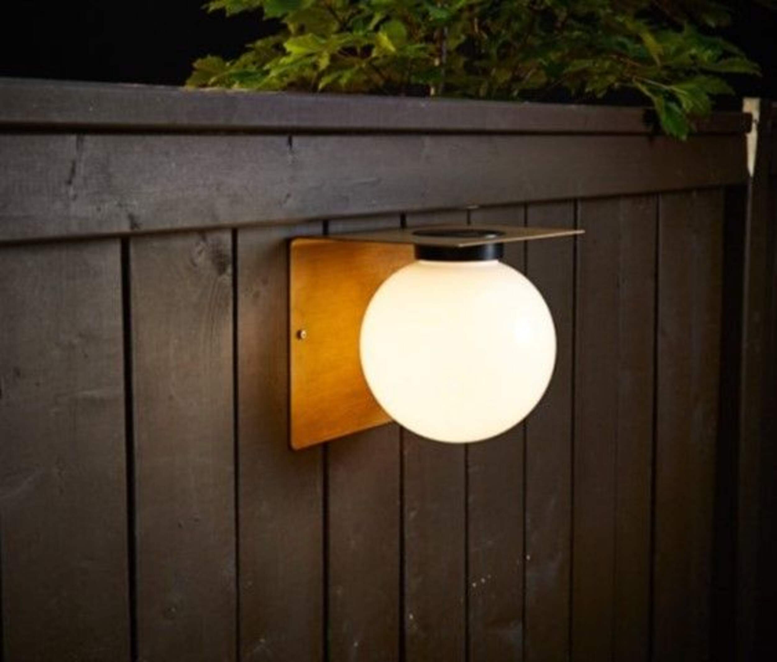 NOMA Outdoor Ray Warm White 10 LM LED Solar Wall Mounted Deck Lights