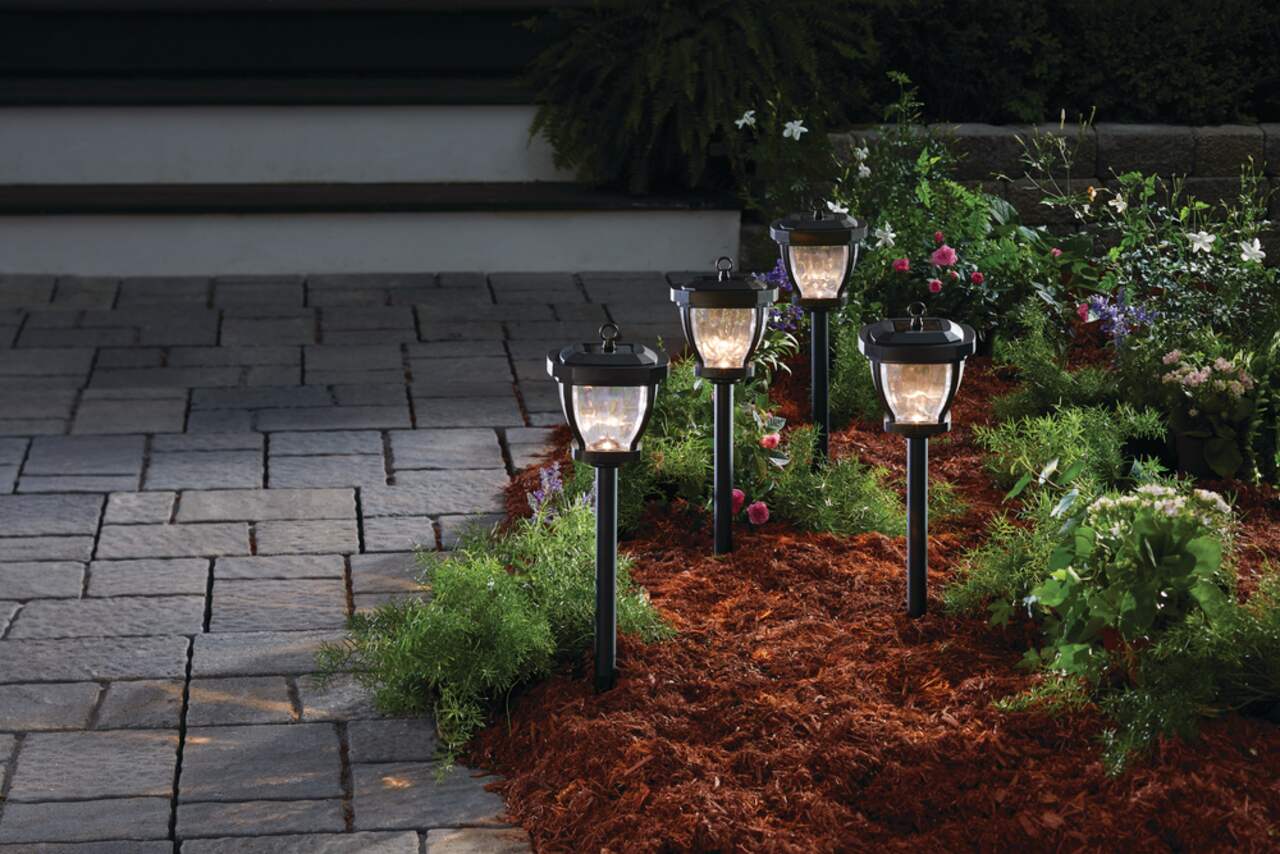 Canadian tire pathway clearance lights