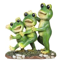 Family Frog Statue