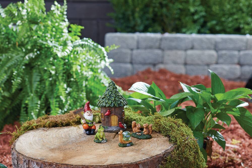 8Pieces Mini Fairies Doll House Home Garden Desk Office Decoration 