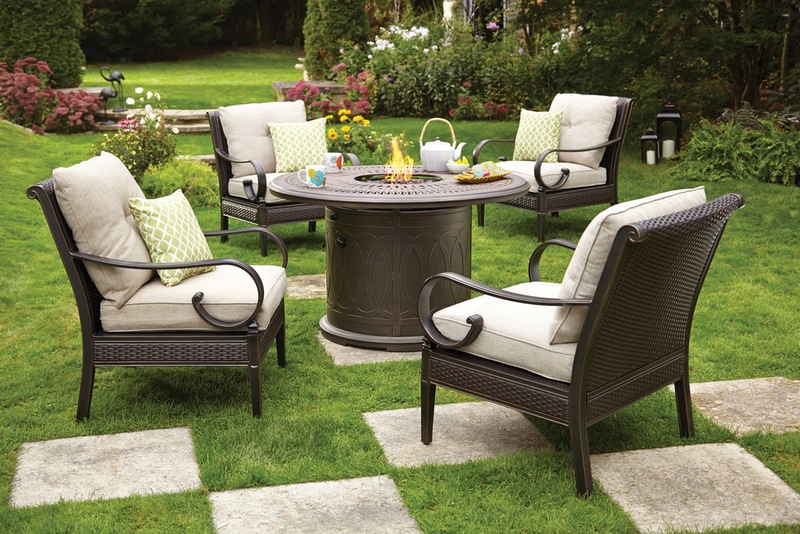 CANVAS Abigale Lattice Patio Toss Cushion Canadian Tire