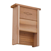 Maison de chauve-souris en cèdre Panacea, modèle ventilé, nettoyage facile Front_Three_Fourths_Angled_Right