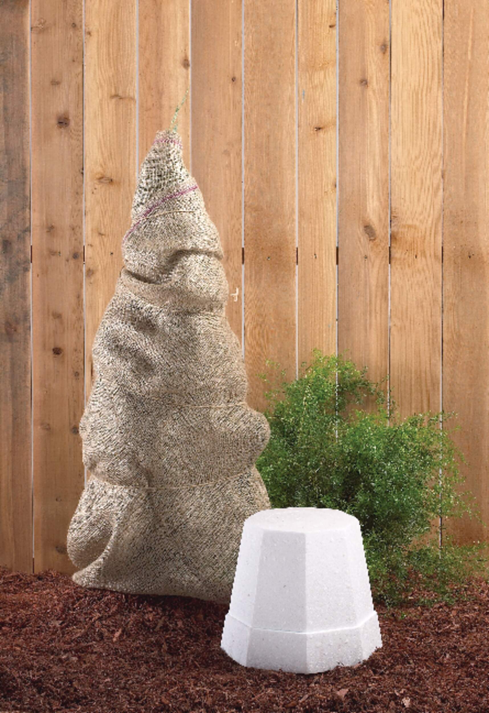 Quest Burlap Tree & Shrub/Plant Protection Cover Wrap, 3ft x 30ft