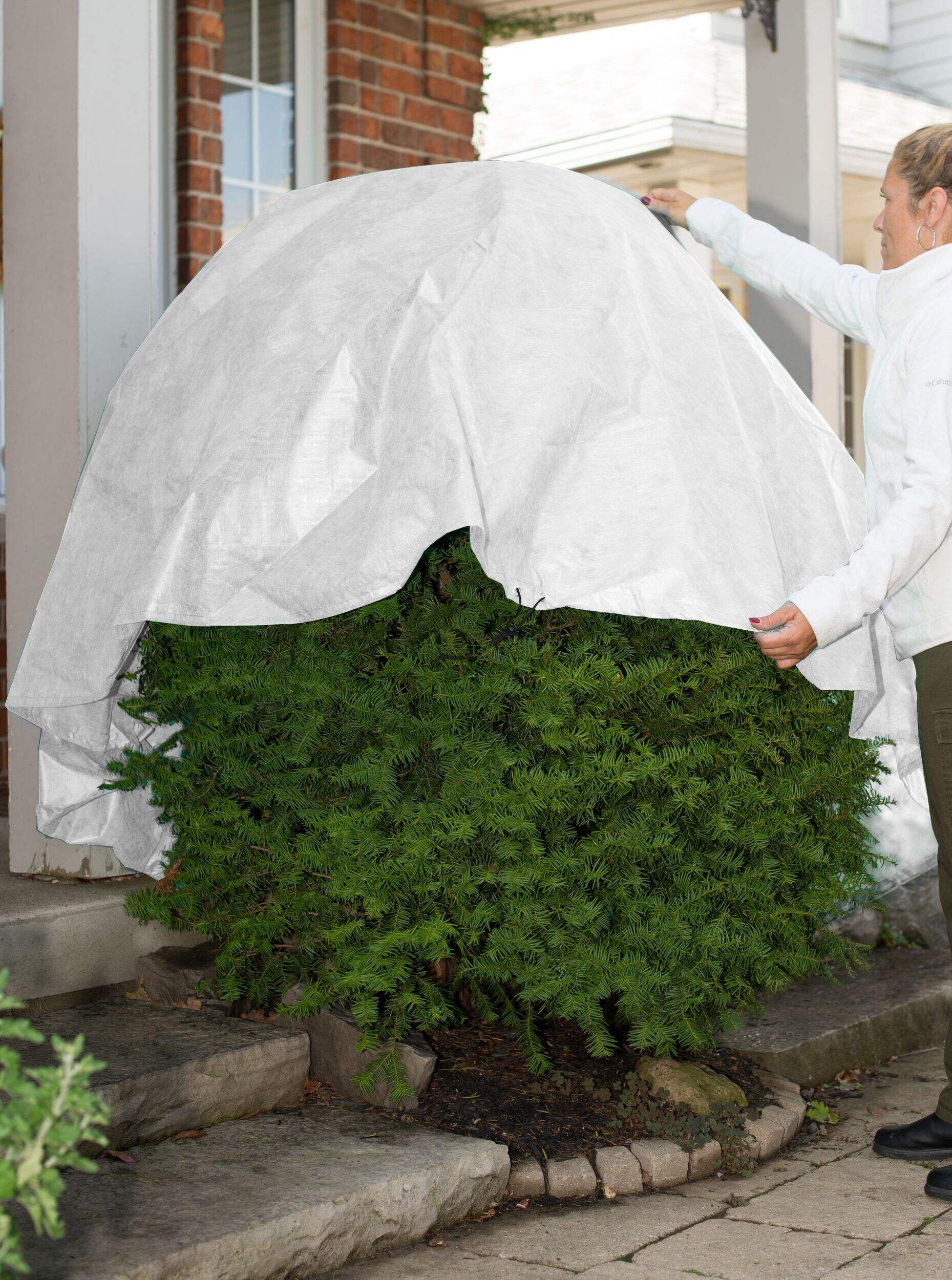 NuVue Winter Wrap, Lightweight, 12-ft Front_Flat