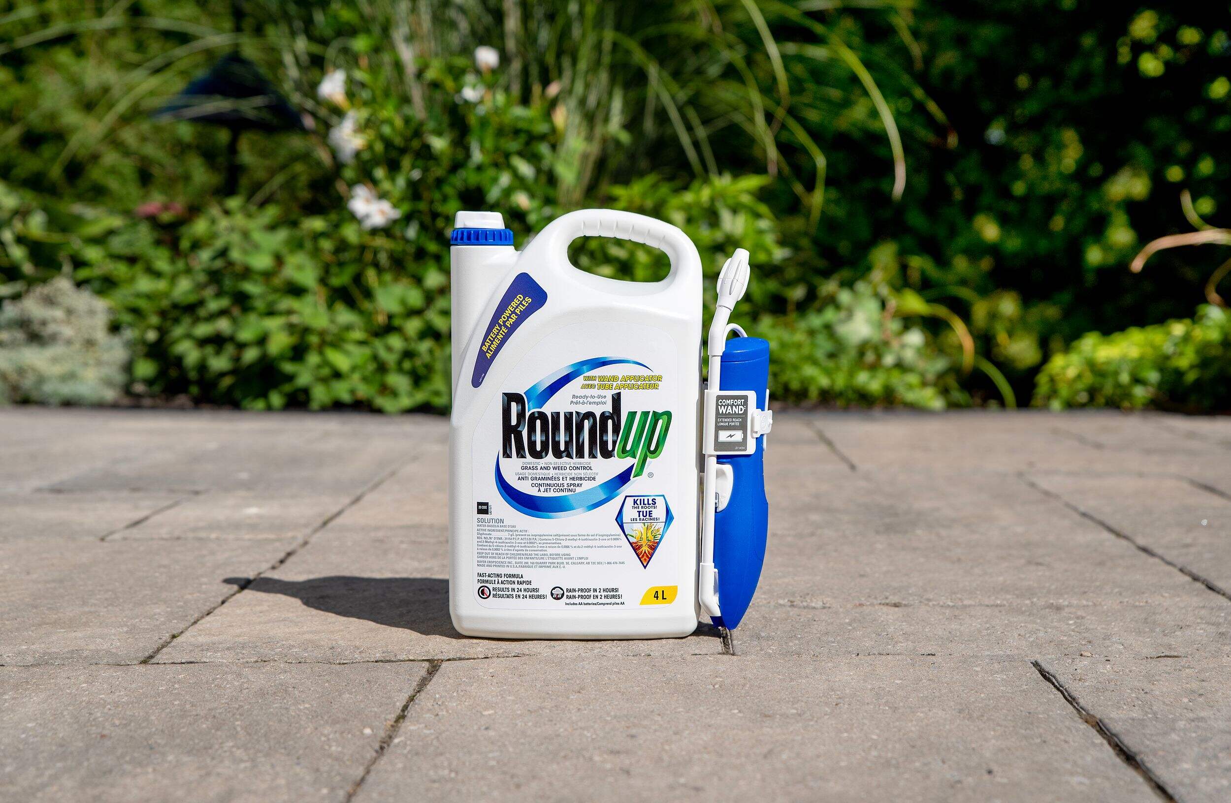 Roundup Weed Killer with BatteryPowered Wand, 4L Canadian Tire