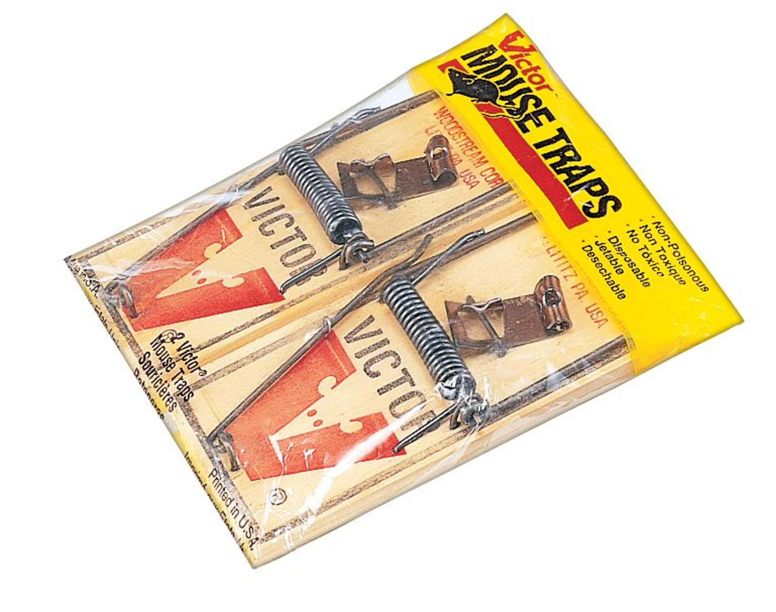 Victor Metal Pedal Wood Mouse Traps, 2-pk Front_Angled_Left