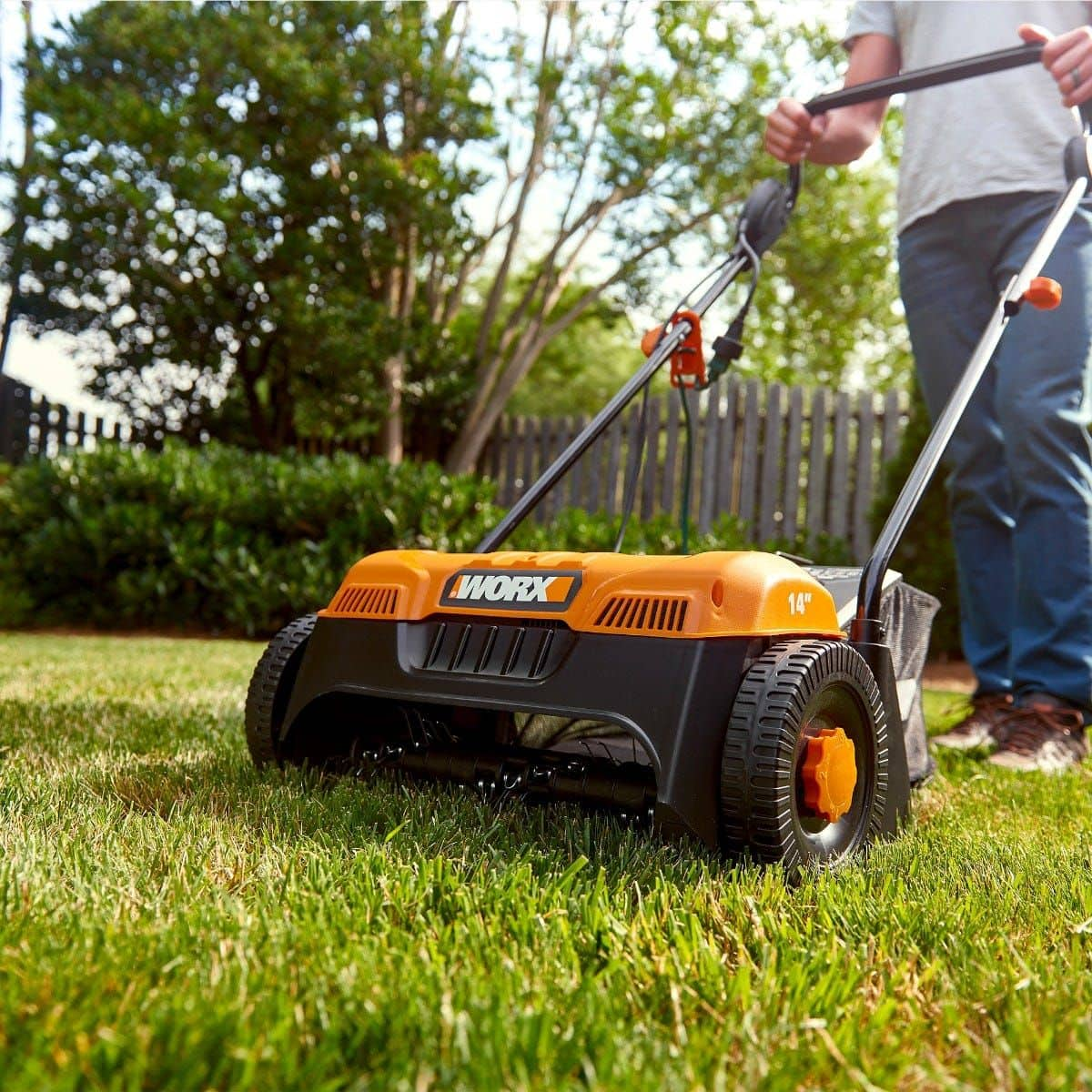 WORX WG850 14 in 12A Electric Corded 4000 RPM Dethatcher