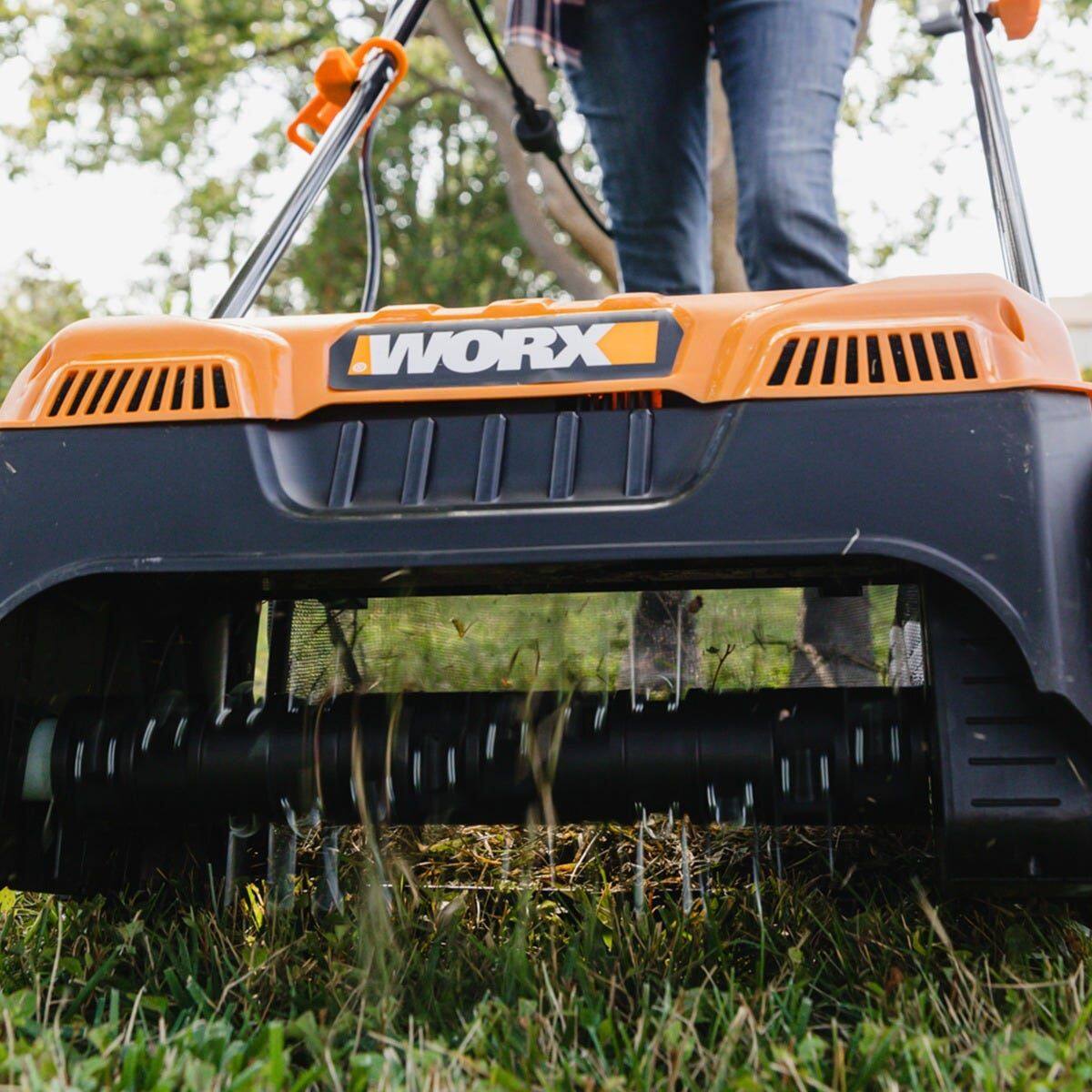 WORX WG850 14 in 12A Electric Corded 4000 RPM Dethatcher