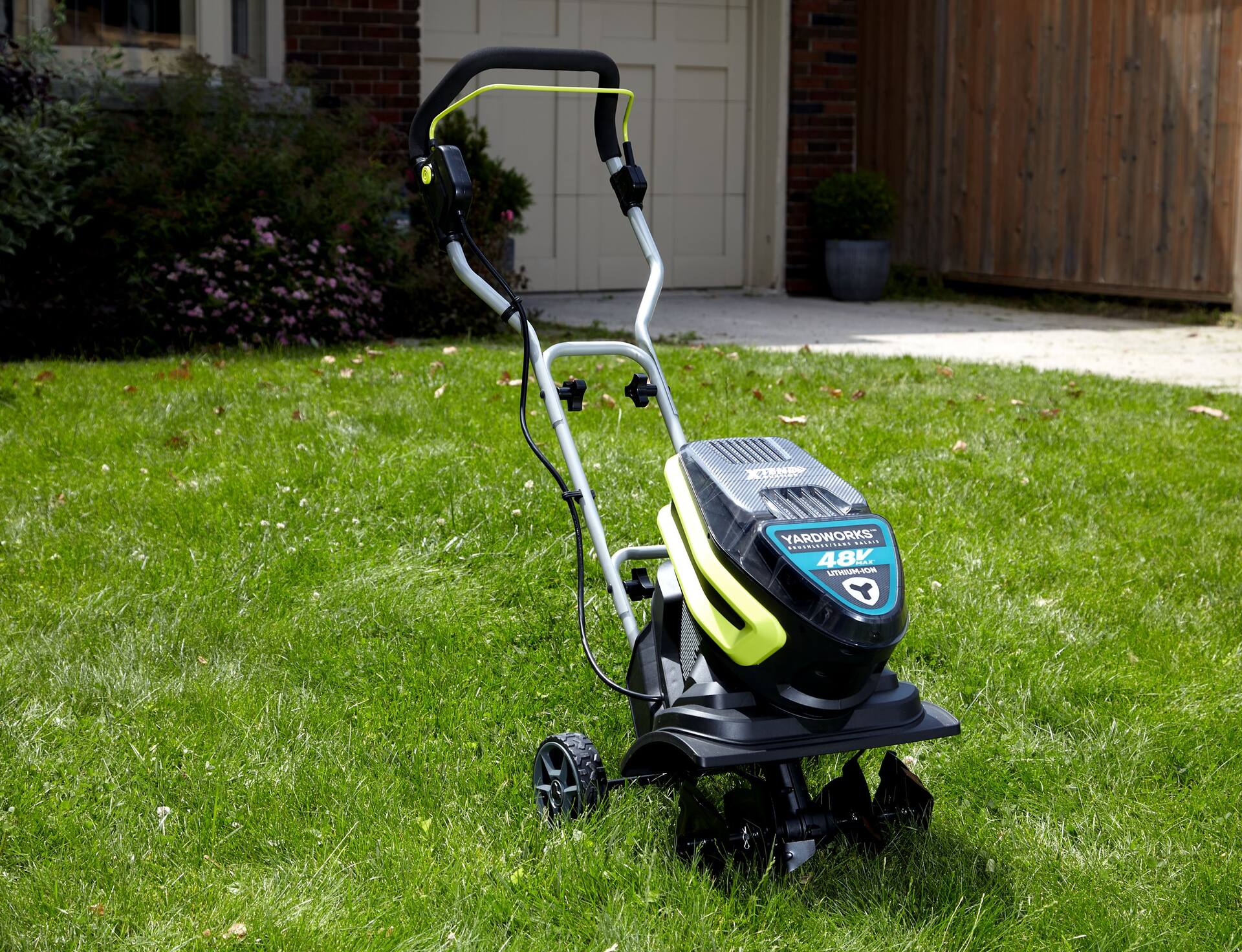 Yardworks 14 inch electric lawn deals mower