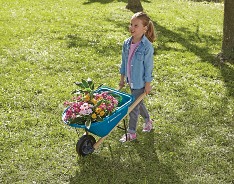 Yardworks Plastic Tray 1Wheel Kids Wheelbarrow Canadian Tire