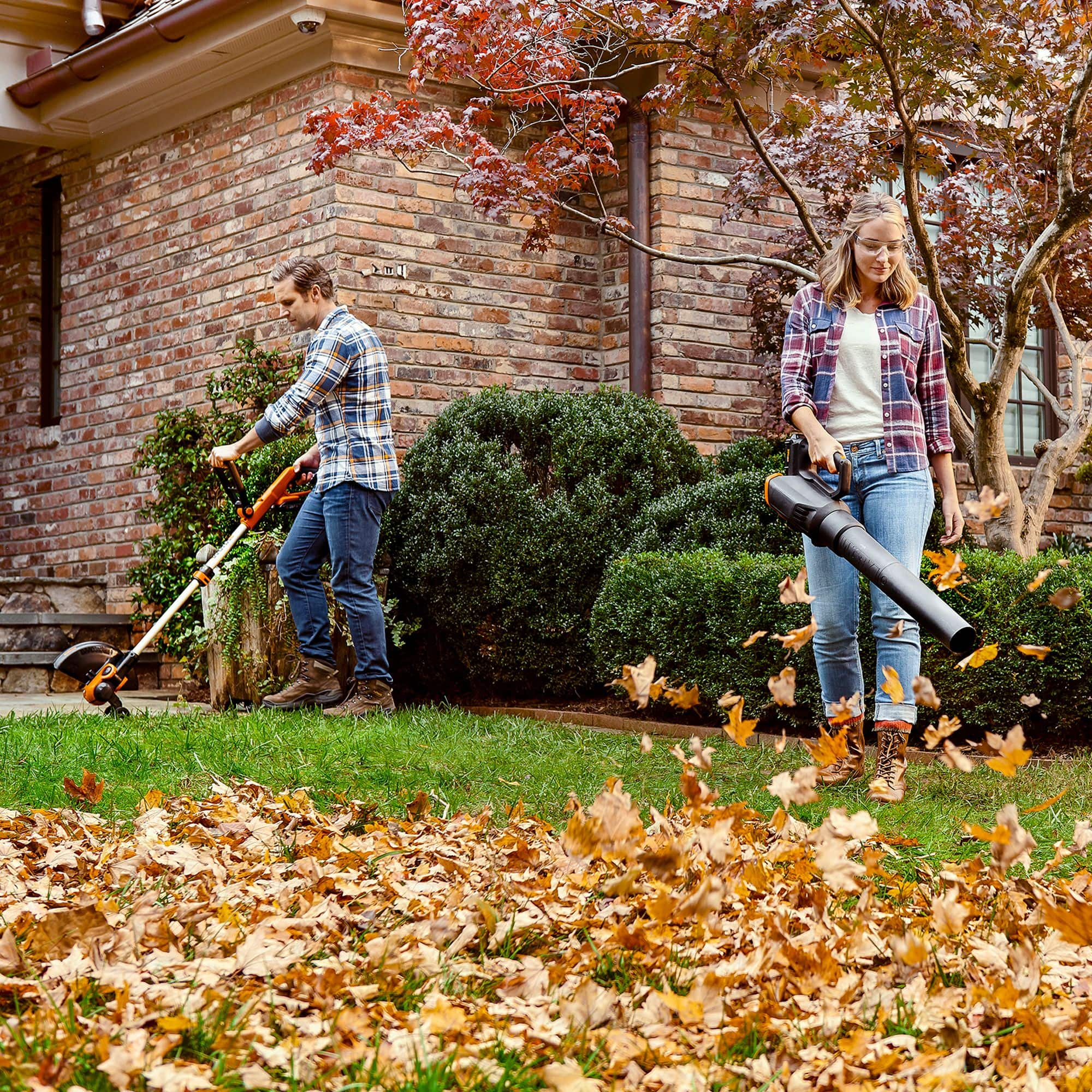 WORX WG929 20V Power Share Cordless Grass Trimmer Leaf Blower