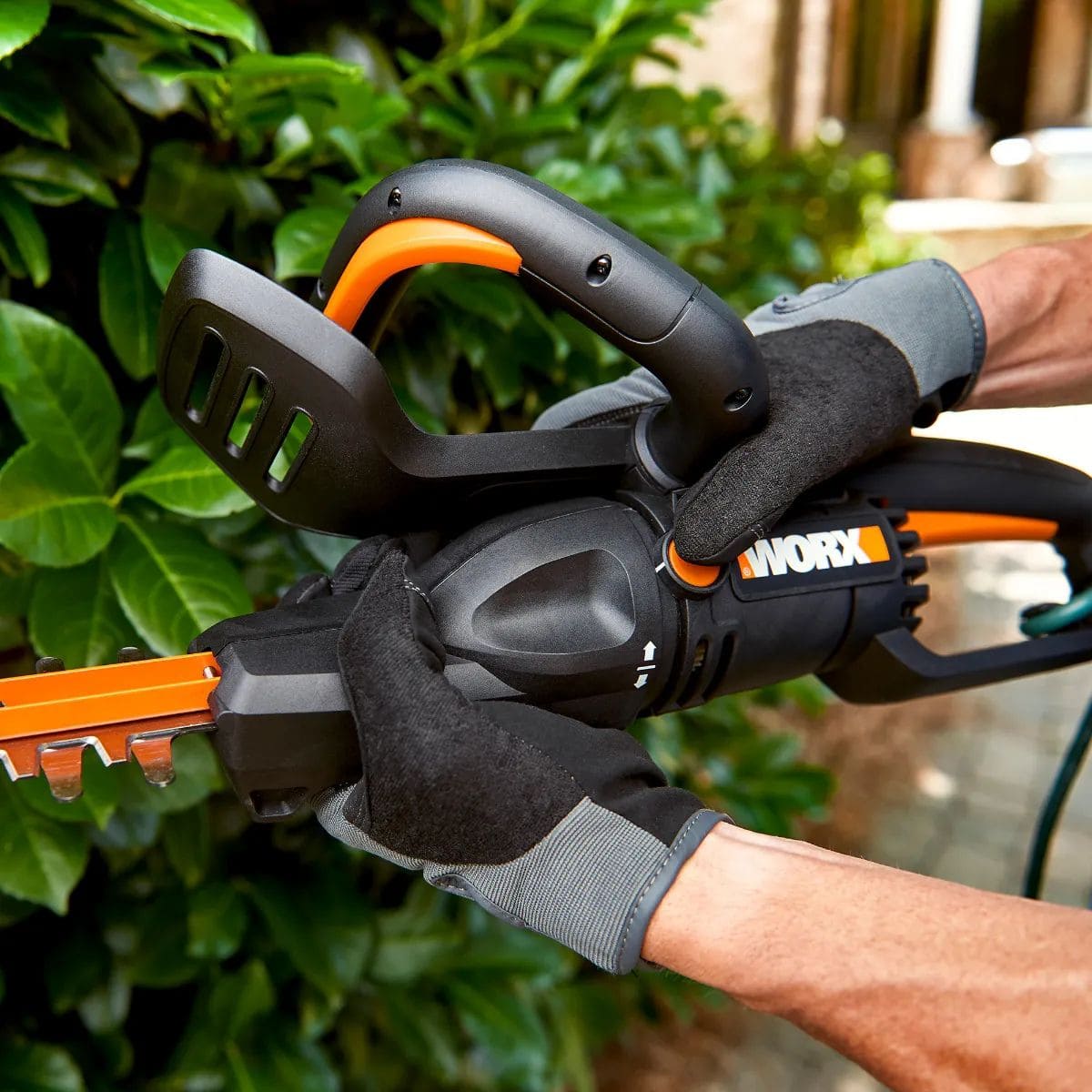 WORX WG217 4.5 Amp Electric Hedge Trimmer with 24 in Rotating Head