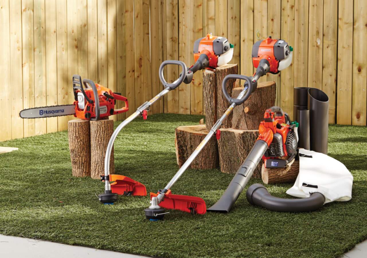 Husqvarna 28cc Straight Shaft String Gas Grass Trimmer with
