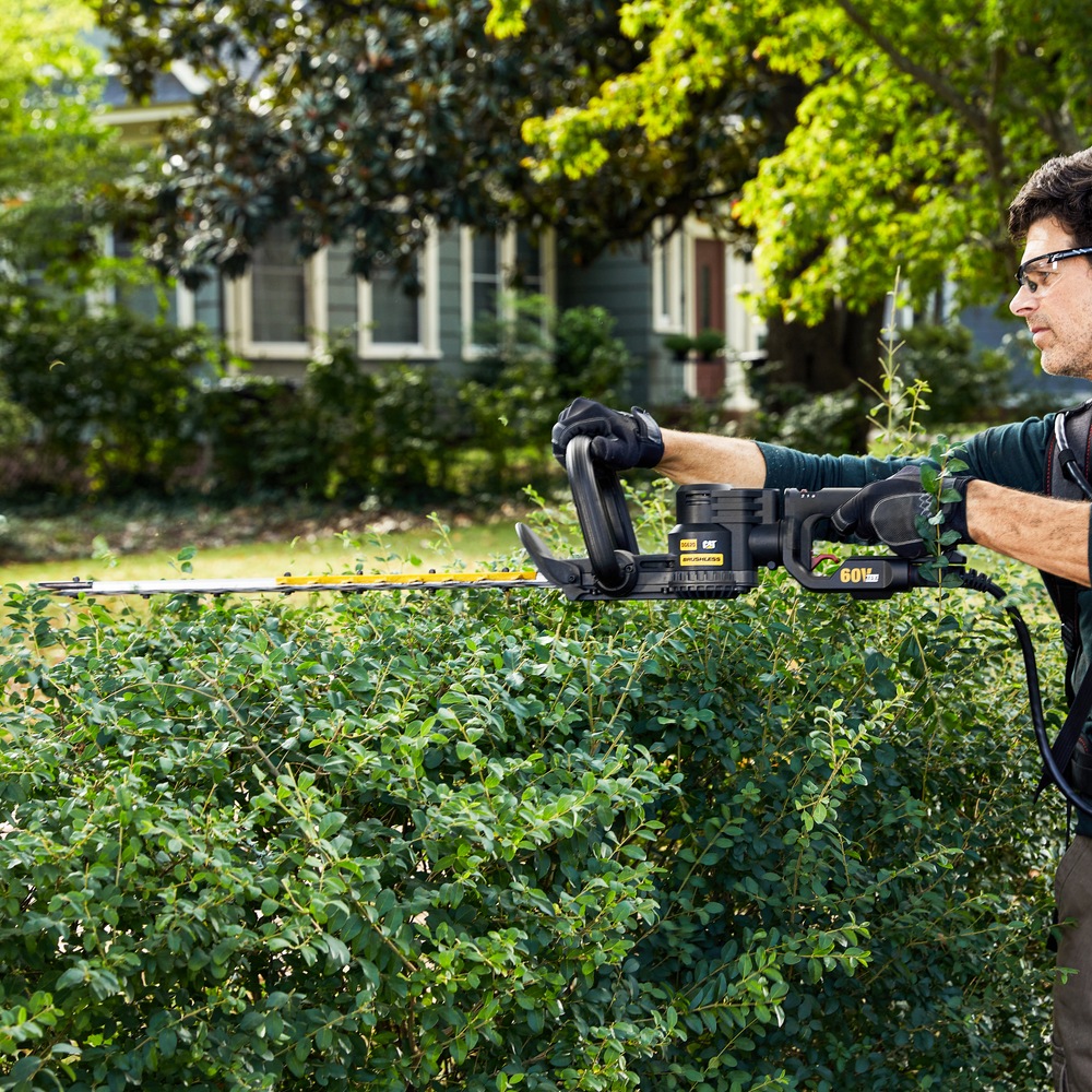 CAT 60V Brushless Lawn & Garden Hedge Trimmer, 25in Canadian Tire