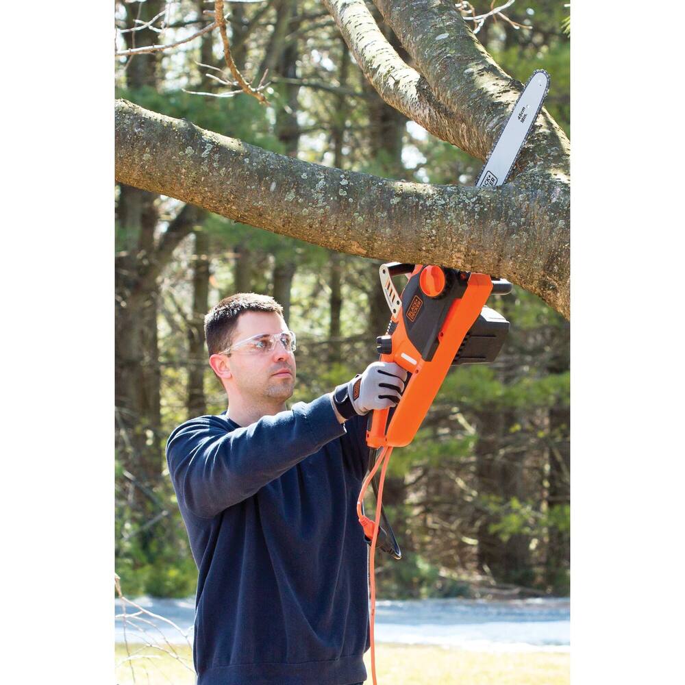 Black Decker CS1518 SBD 15 Amp Corded Chainsaw 18 in Canadian