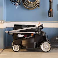 Tondeuse à pousser sans fil sans balai 2-en-1 Worx Nitro<sup>MC</sup> PowerShare<sup>MC</sup> 40V, 16 po avec 2 batteries PowerShare<sup>MC</sup> Pro 4 Ah Side_Left