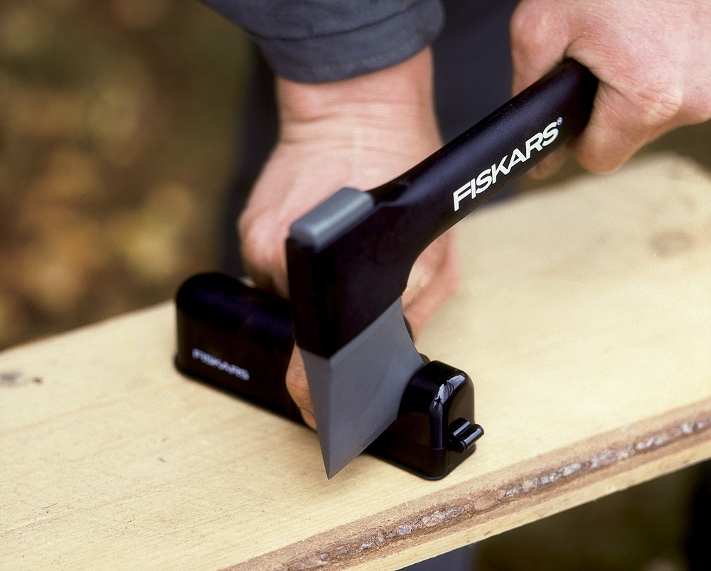 Fiskars Axe & Knife Blade Sharpener Canadian Tire