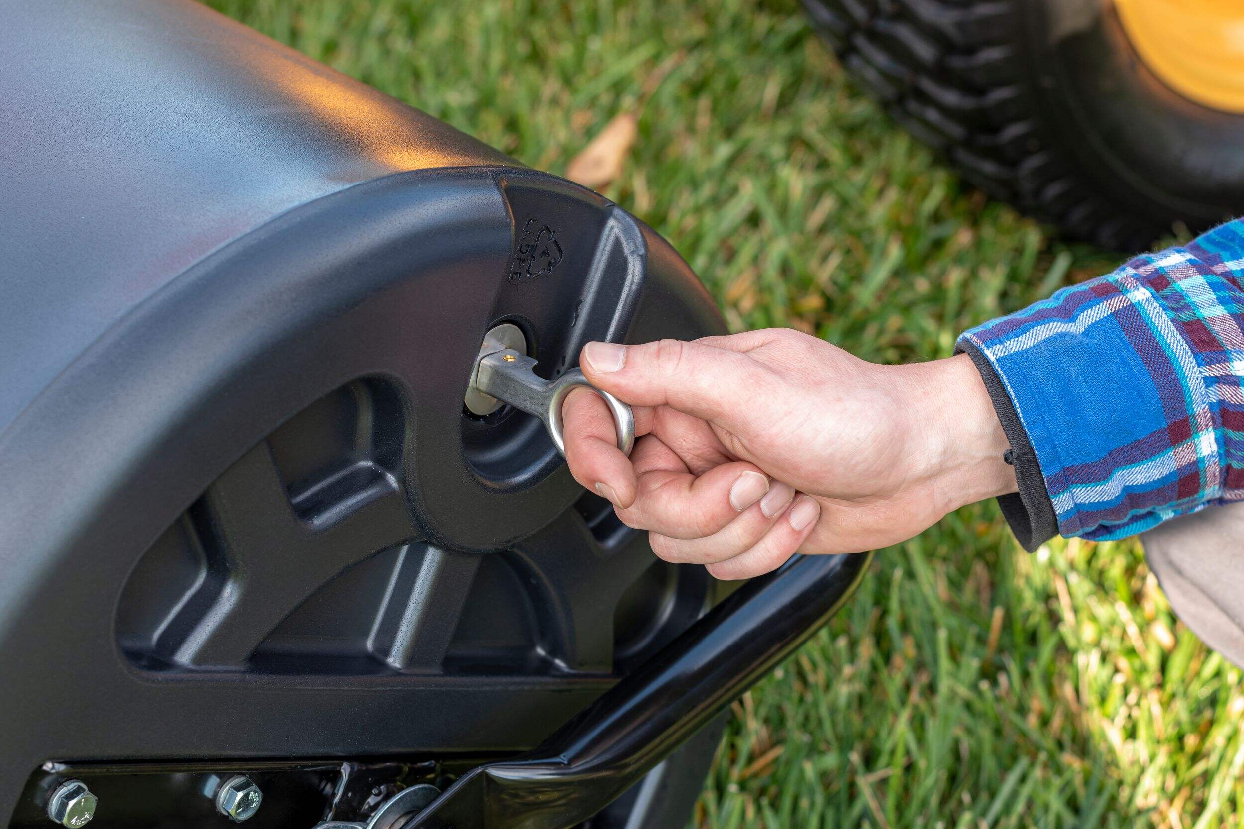 Rouleau à gazon tractable Agri Fab avec sac, 400 lb, 18 x 36 po Canadian Tire