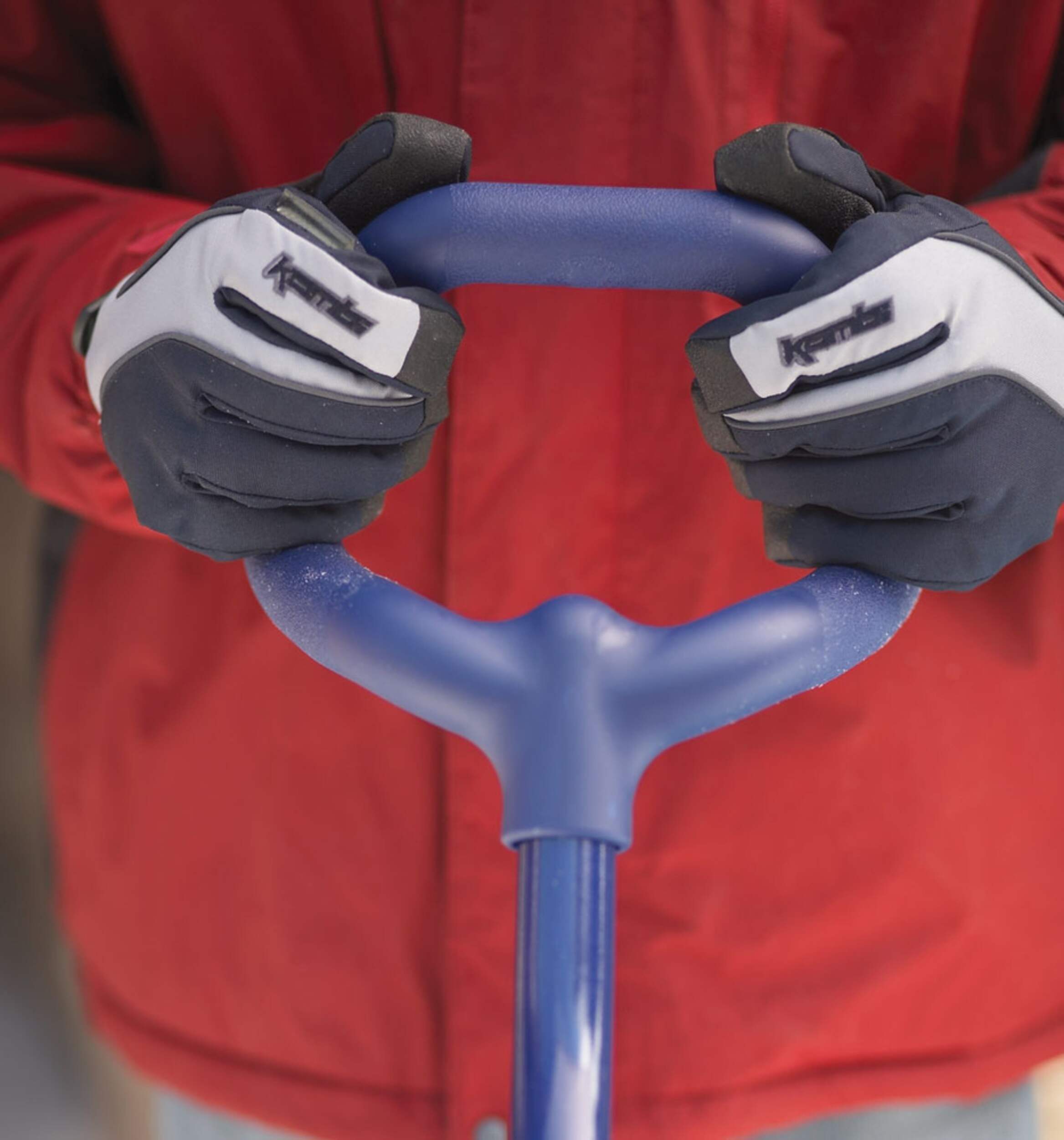 Yukon Ergonomic Snow Shovel, 24in Canadian Tire