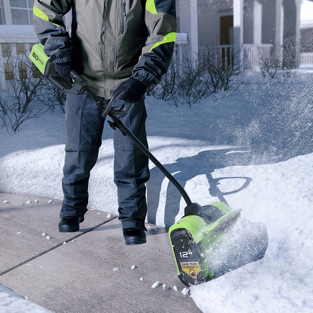 Greenworks 2610402CT 60V Single Stage Cordless Snow Shovel, 12in