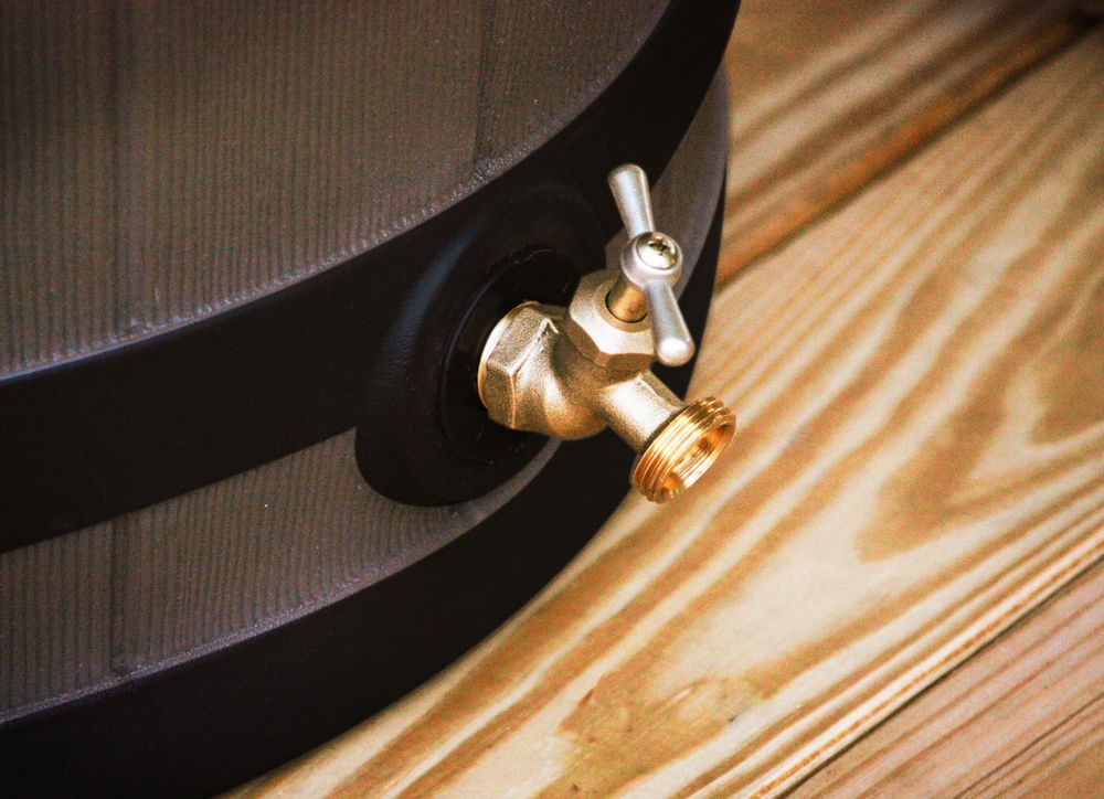 Whiskey Style Rain Barrel, 190L Canadian Tire