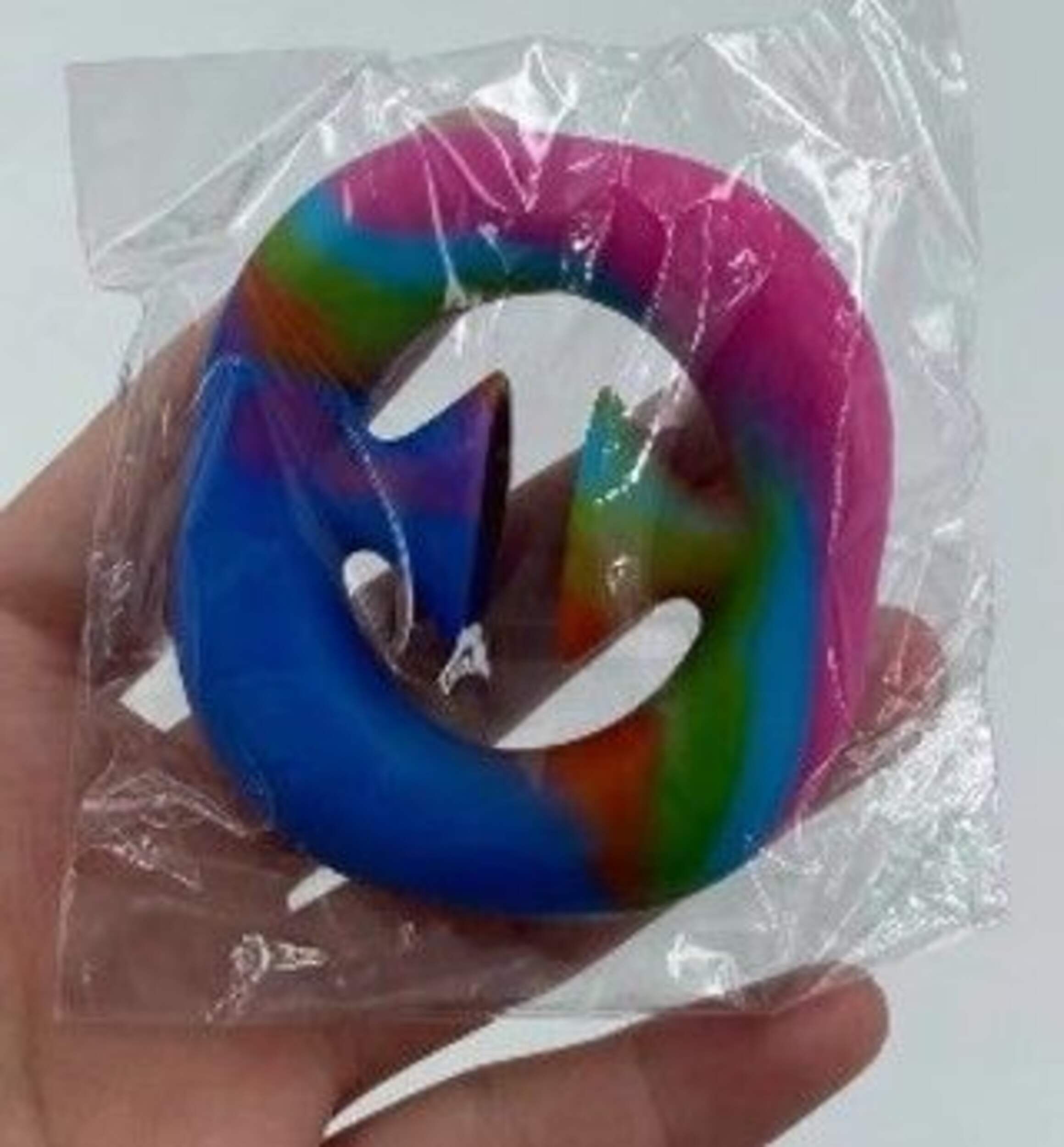 Rainbow Fidget Snapper, Multi-Coloured, Ages 3+, for Birthday/Party Favour Front_Flat