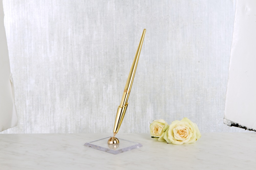 Pen with stand set Clearance