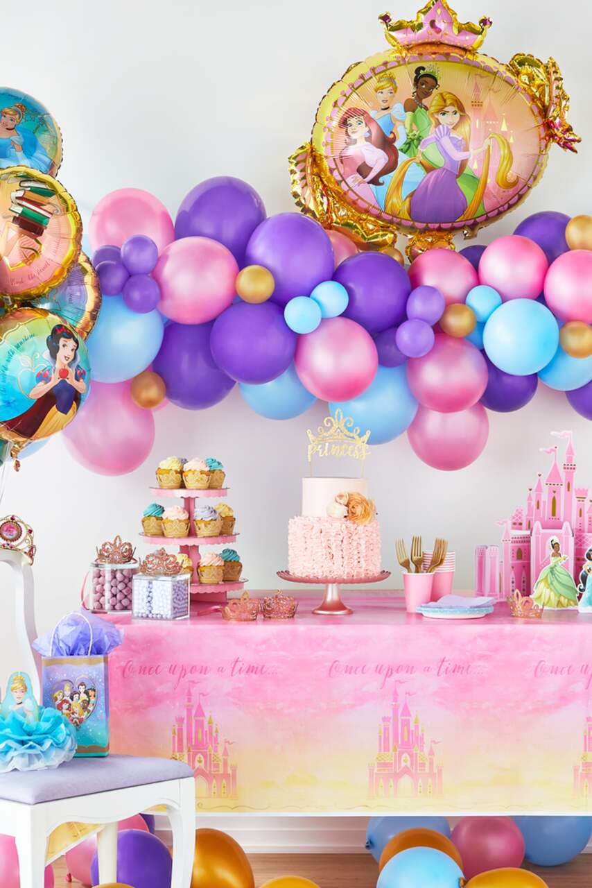 8 ballons Princesse Disney sur fond coloré