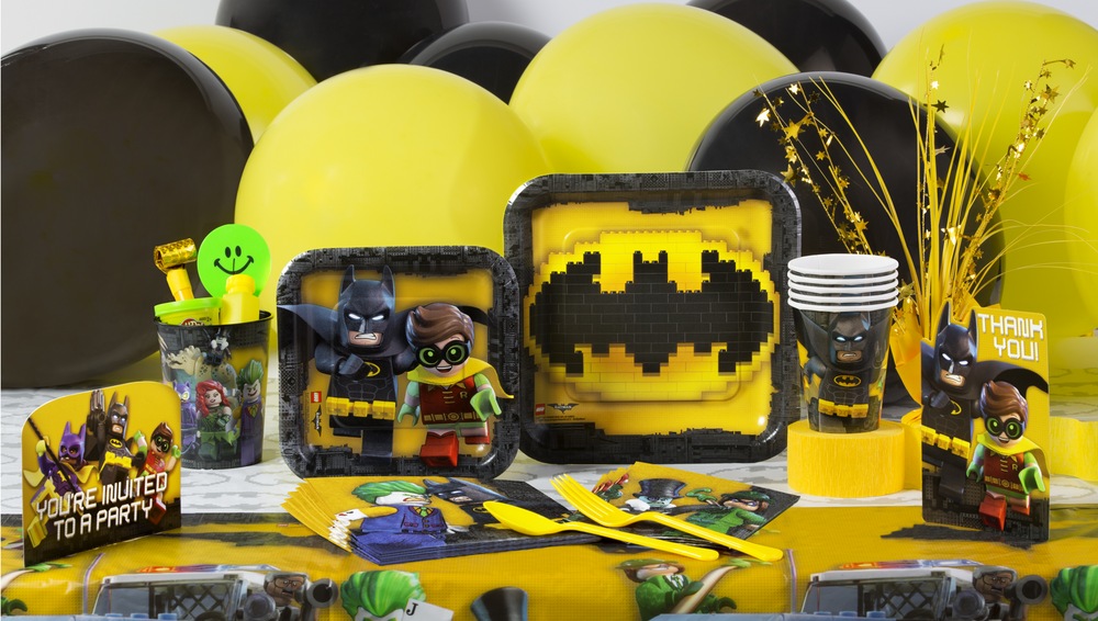 8 Pack Batman Paper Plates 23cm | Party Delights