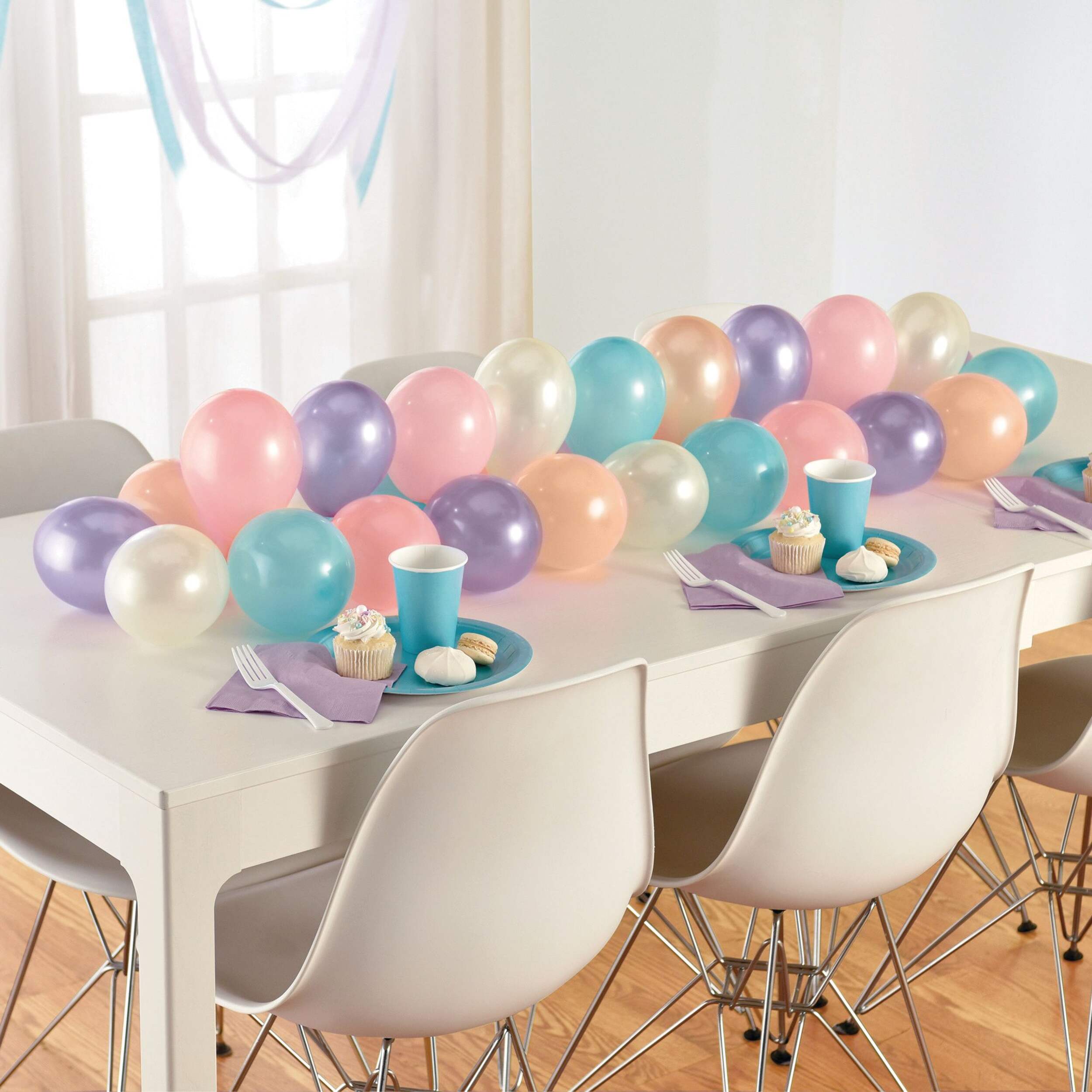 Latex Balloon Table Runner Structure Kit, Clear, 6-ft, for Birthday/New Year's Eve/Graduation/Baby Shower/Wedding/Halloween Composite_or_Mixed