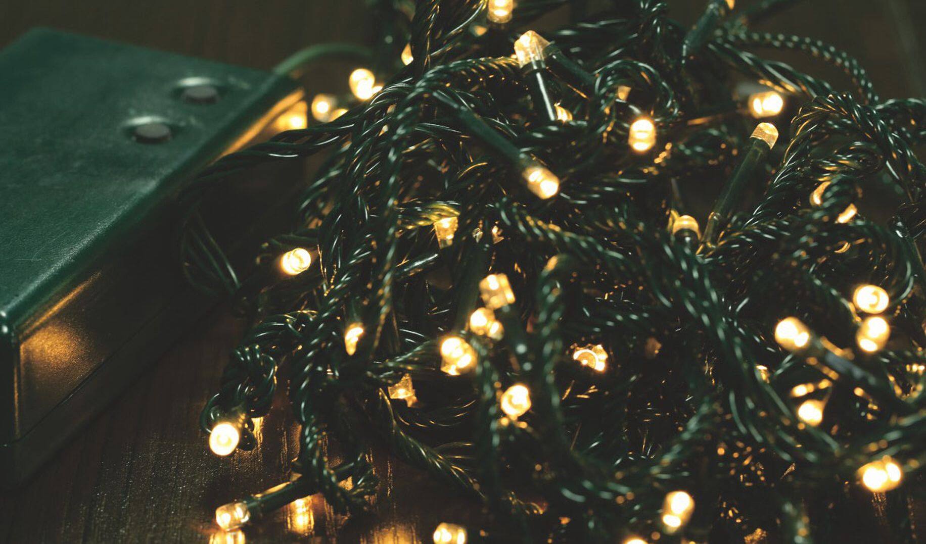 Canadian tire battery shop operated christmas lights
