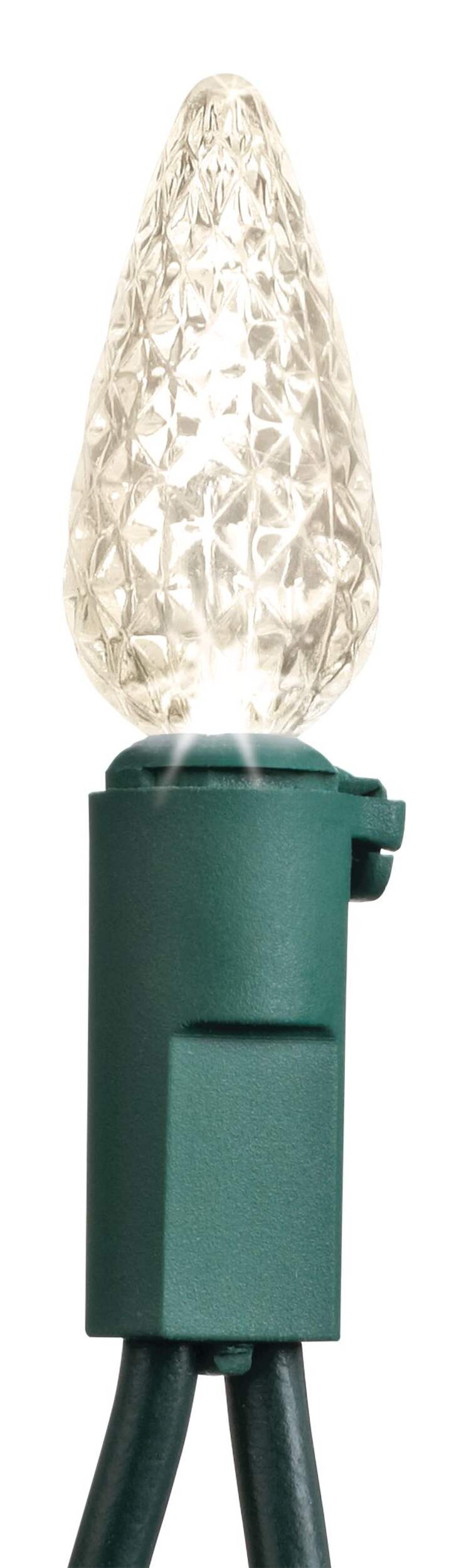 Lumières de Noël d'extérieur NOMA C6 à DEL, 100 ampoules, blanc chaud, 33 pi 8 po CloseUp