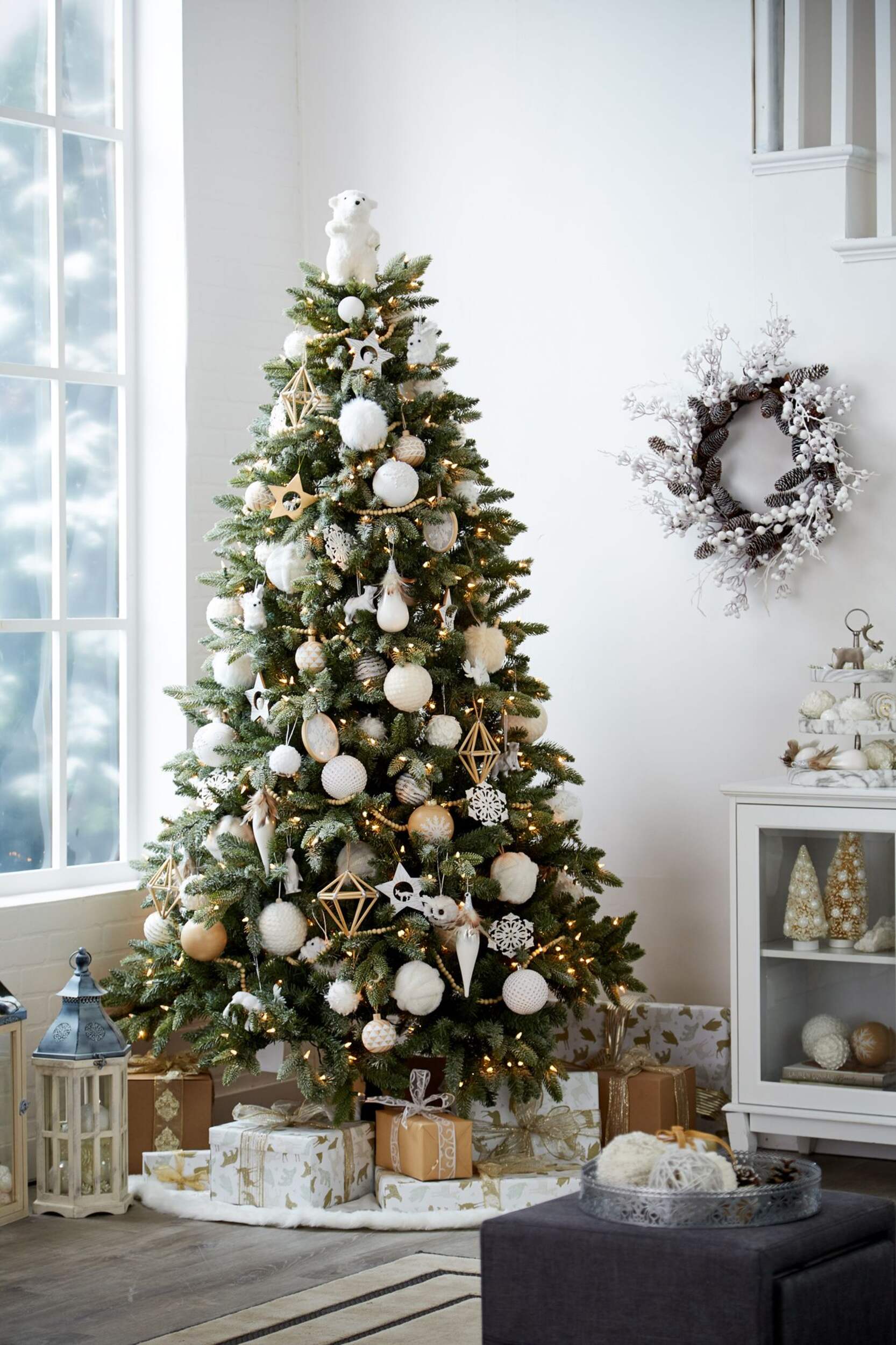 CANVAS Pre-Lit Harrison Noble Fir Tree, 7.5-ft | Canadian Tire