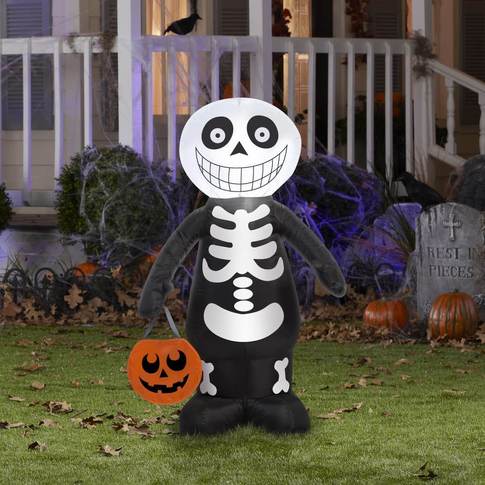 Gemmy Airblown Inflatable with Plug-In LED Lights for Halloween ...