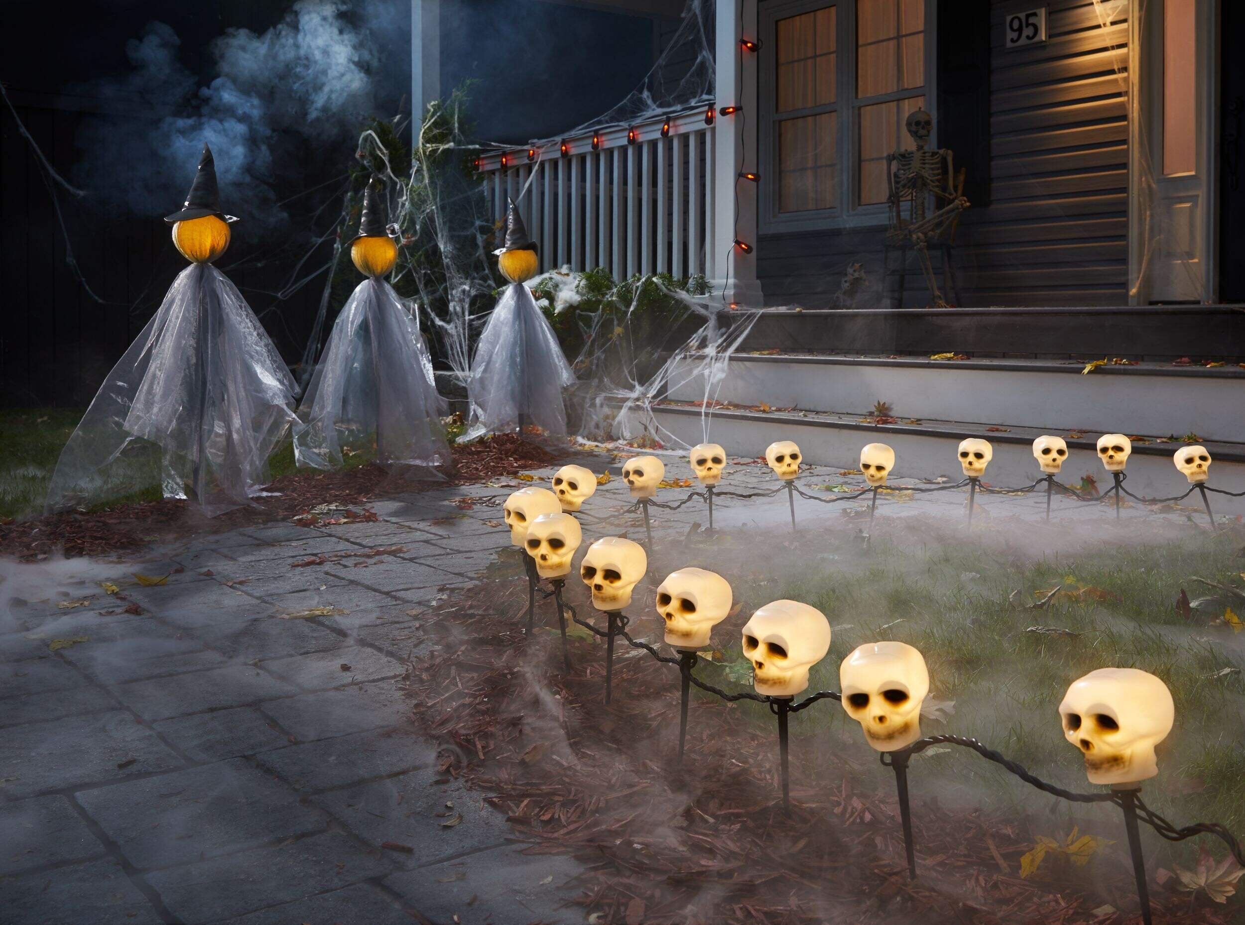 For Living Skull LED Light-Up Yard Stakes, White, 8-in, 10-pk, Outdoor Decoration for Halloween Composite_or_Mixed