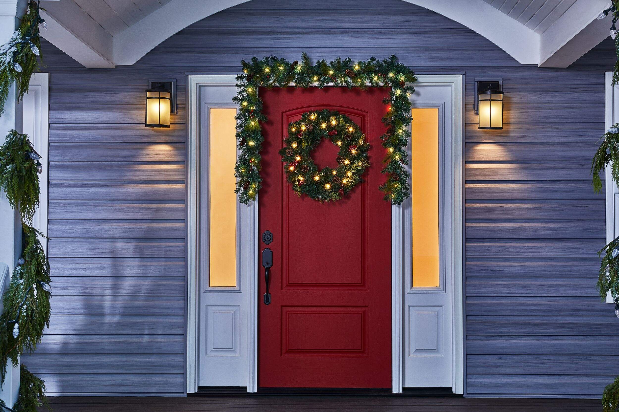 NOMA Carolina LED PreLit Christmas Decoration Artificial Garland, 9ft Canadian Tire