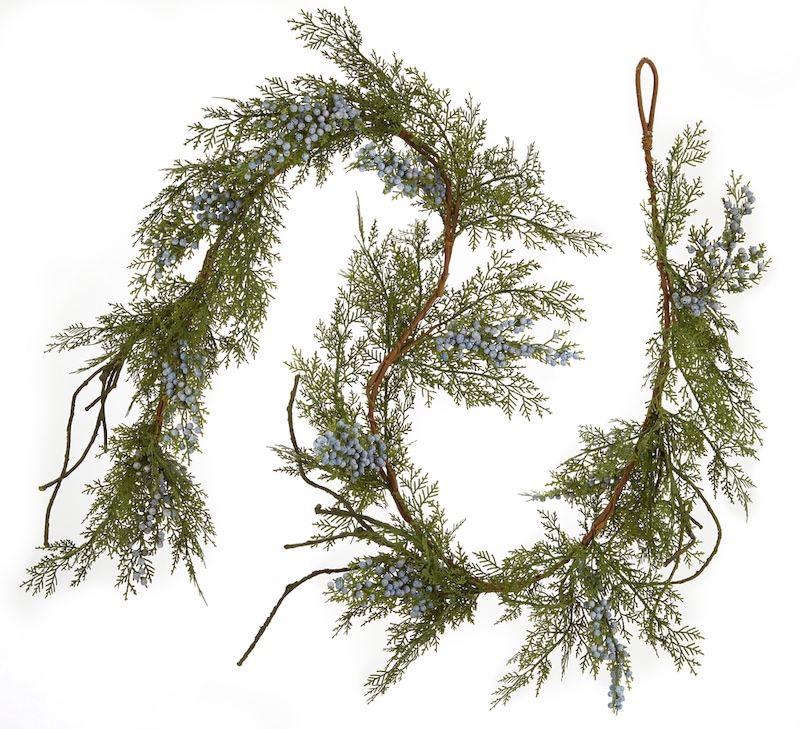 CANVAS Cedar Blueberry Garland, 6ft Canadian Tire