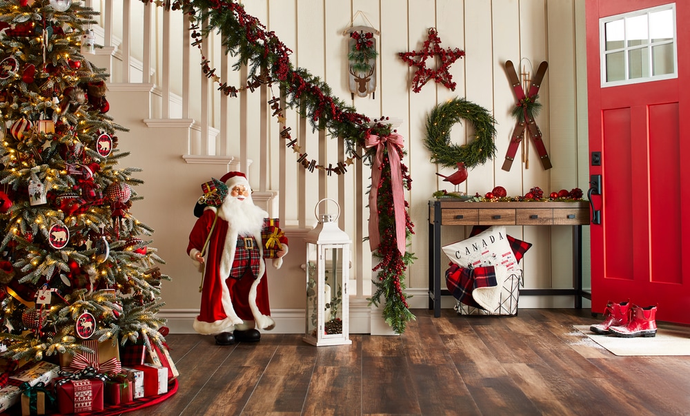 NOMA Grandin Ultra Real Artificial Christmas Wreath with Red Ornaments & Berries, 24in