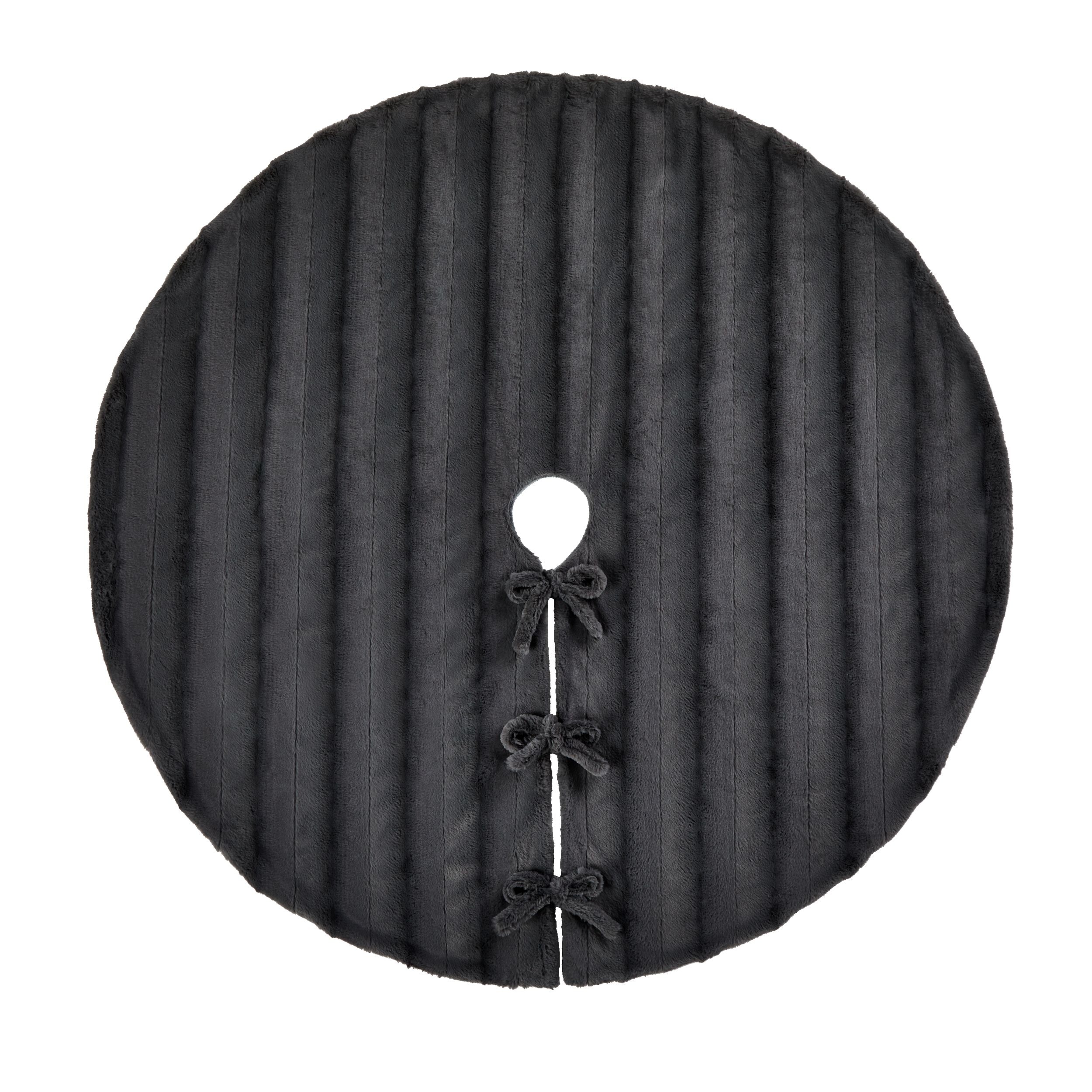 CANVAS Thoughtfully Sourced Faux Fur Christmas Decoration Tree Skirt