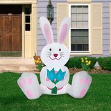 Lapin blanc avec fleur gonflable, 5 pi Front_Flat