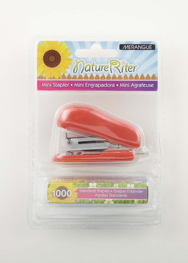 Mini Stapler with 1000 Staples Canadian Tire