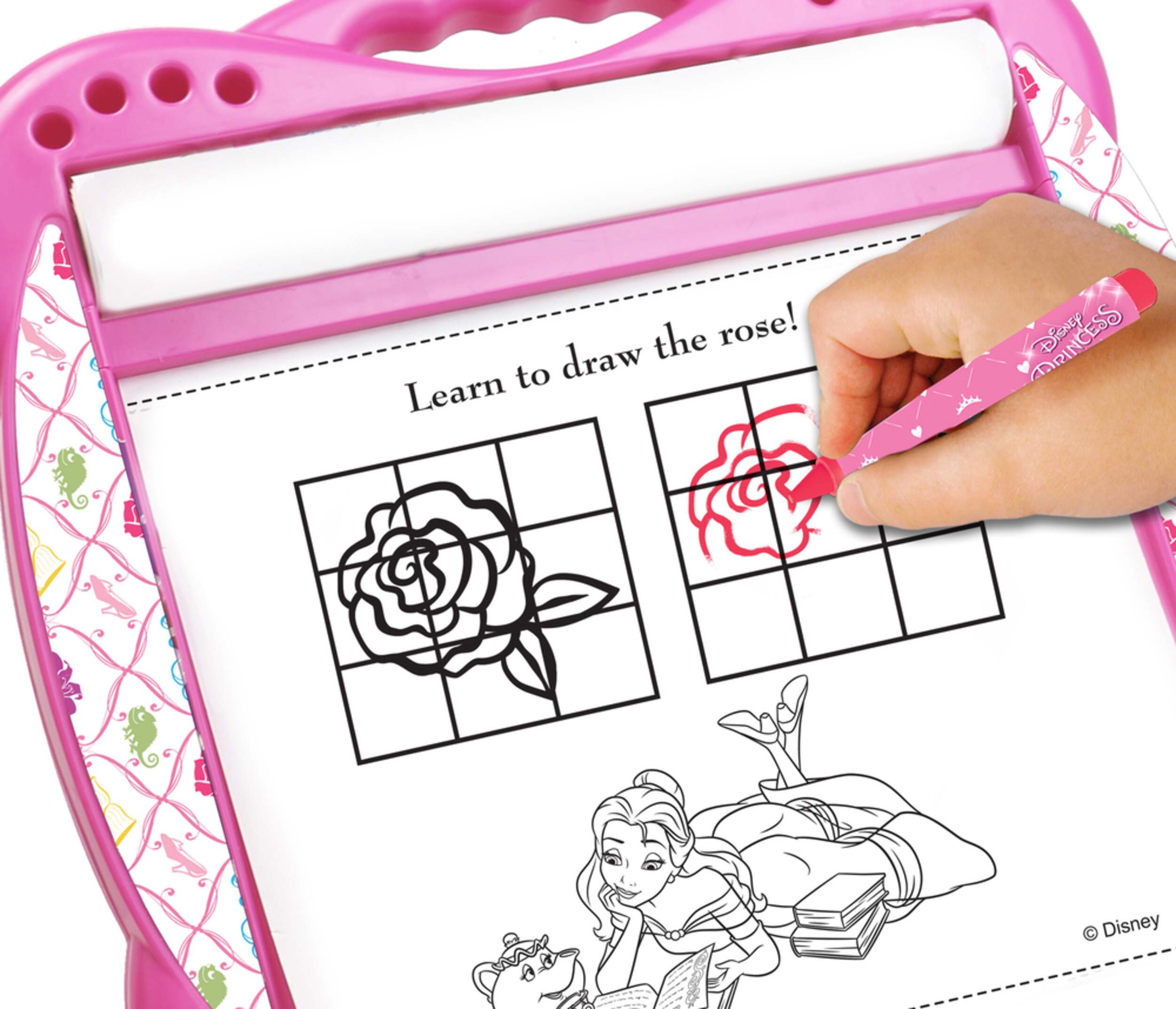 Bureau avec rouleau artistique de princesse CloseUp