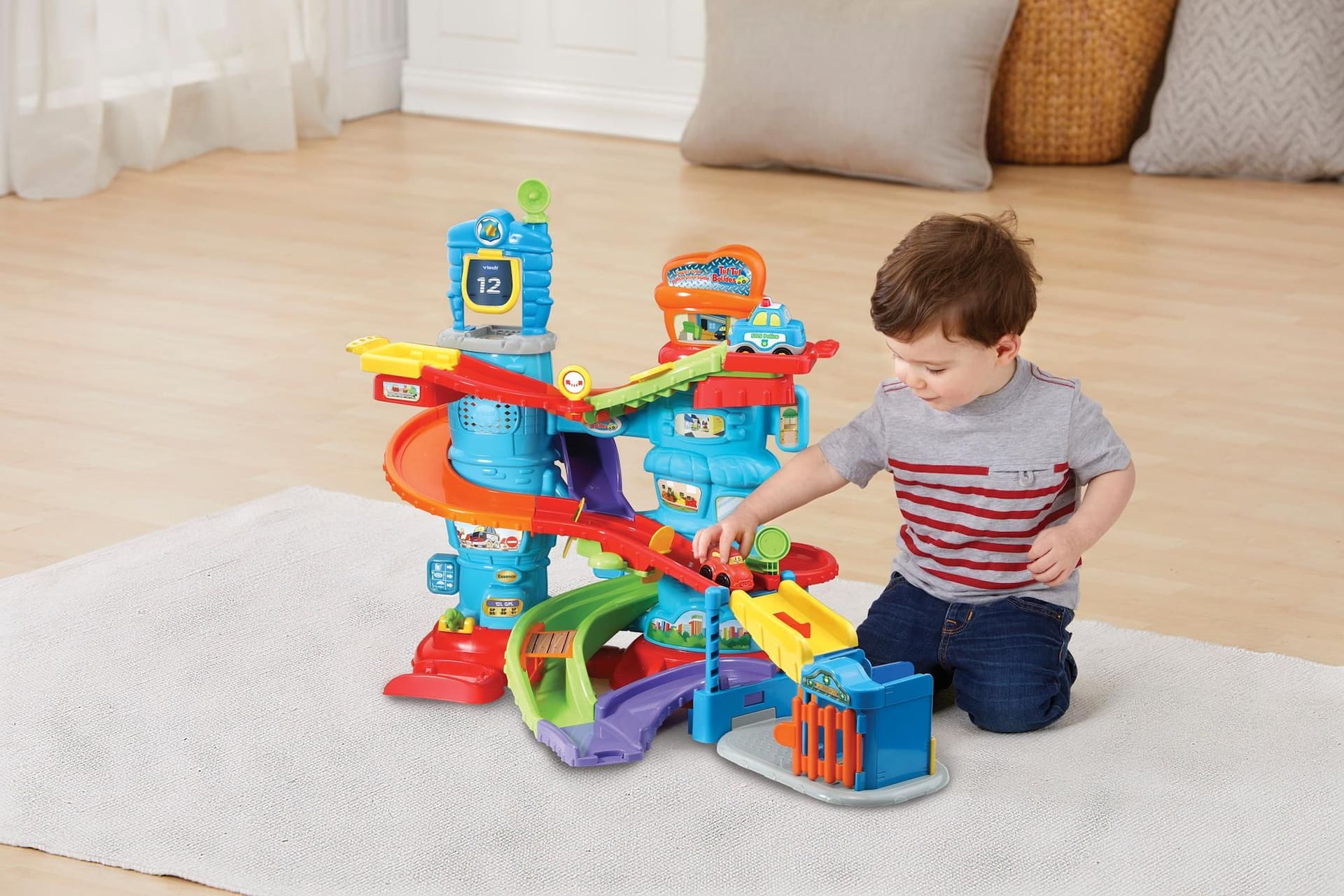 VTech Go! Go! Smart Wheels® Launch & Chase Police Tower Playset ...