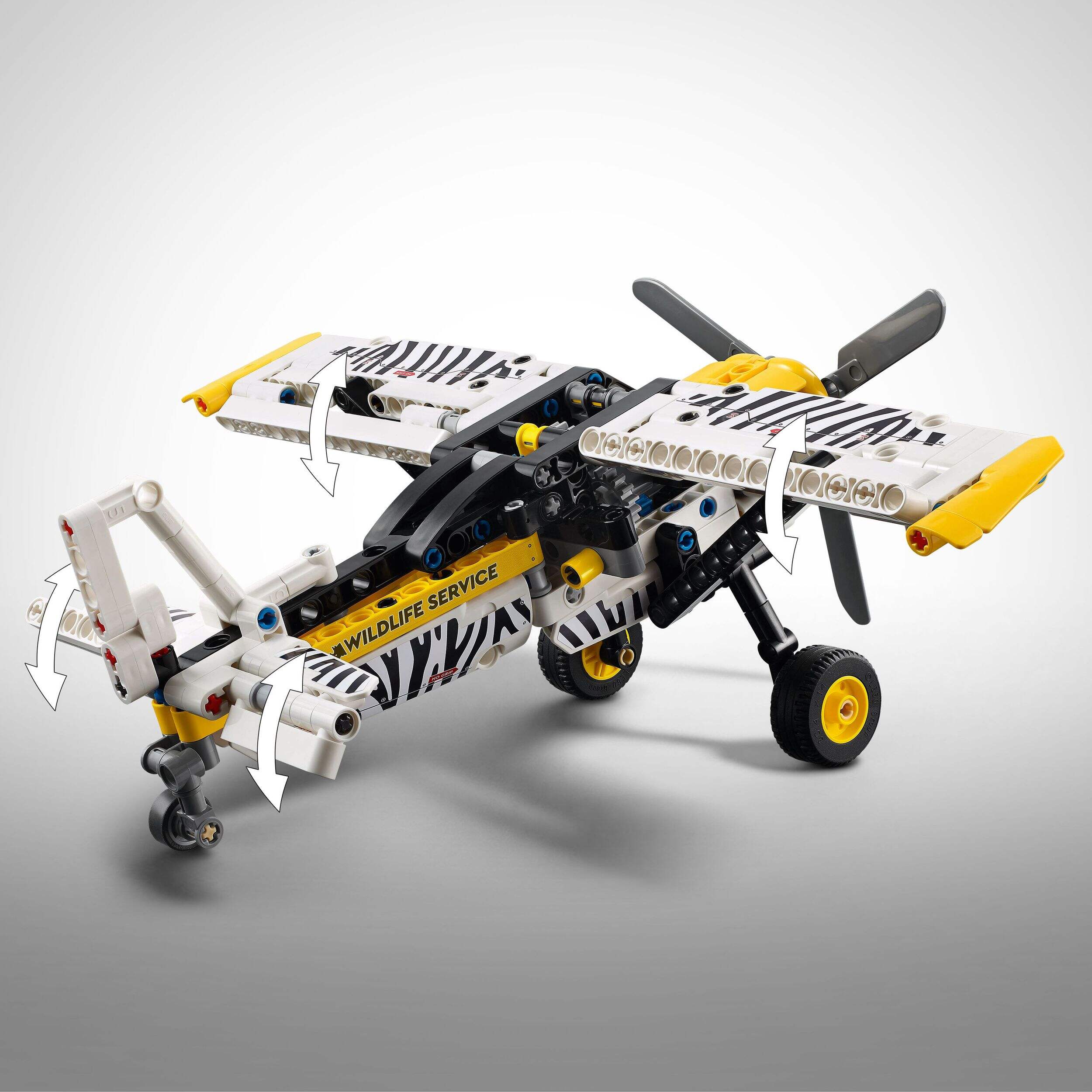 LEGO Technic Avion de brousse, 42198 Back_Angled_Right