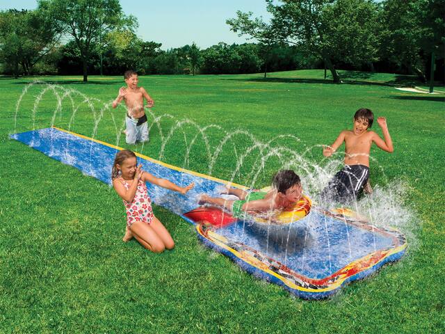 Splash Attack Jump Slide | Canadian Tire