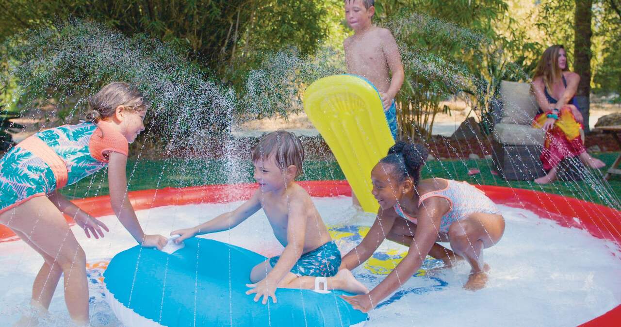 WOW Sports Giant Splash Pad 10ft Diameter Pool with Sprinkler - Sam's Club