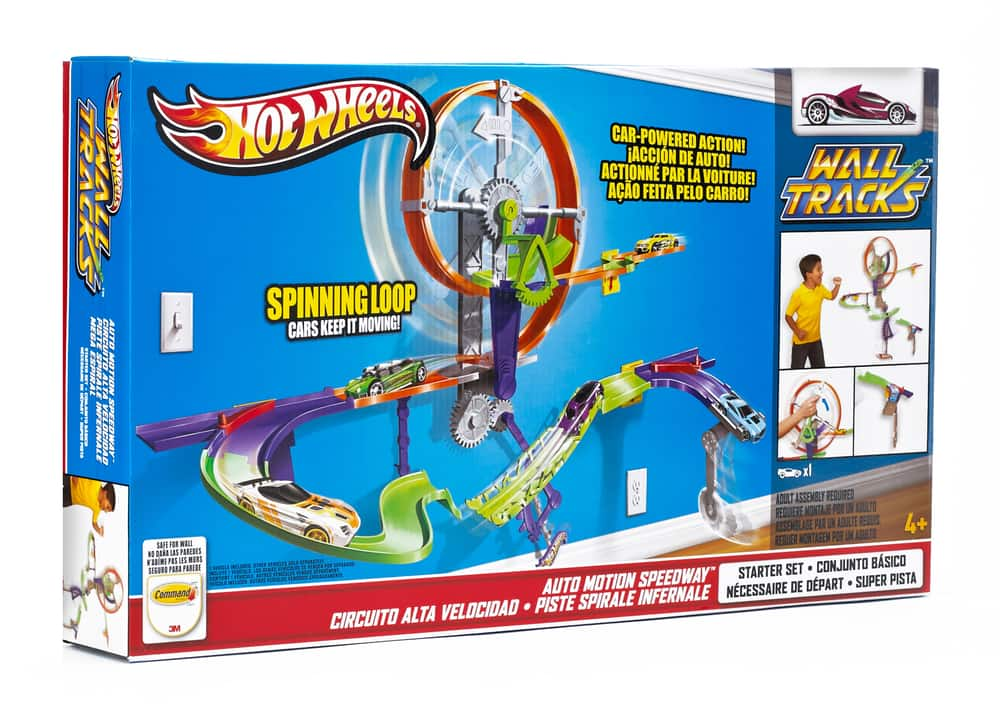 Hot Wheels Wall Tracks Auto Motion Speedway | Canadian Tire